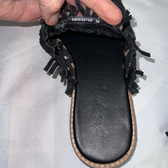 Free People Mirage Black Boho Preppy Leather Woven Slip On Flat Sandal - Picture 10 of 10